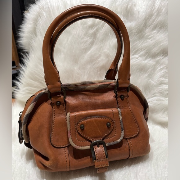 Burberry Vintage Tan Leather Women's Bag - Picture 2 of 13